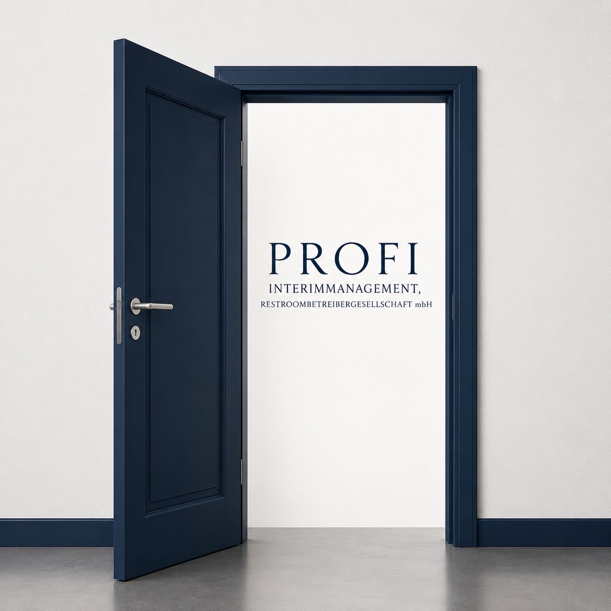 Geöffnete Tür in Navy mit dem Schriftzug Profi Interimmanagement